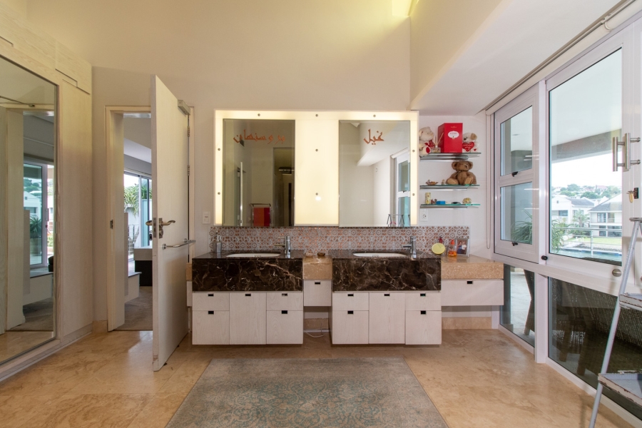 5 Bedroom Property for Sale in Royal Alfred Marina Eastern Cape